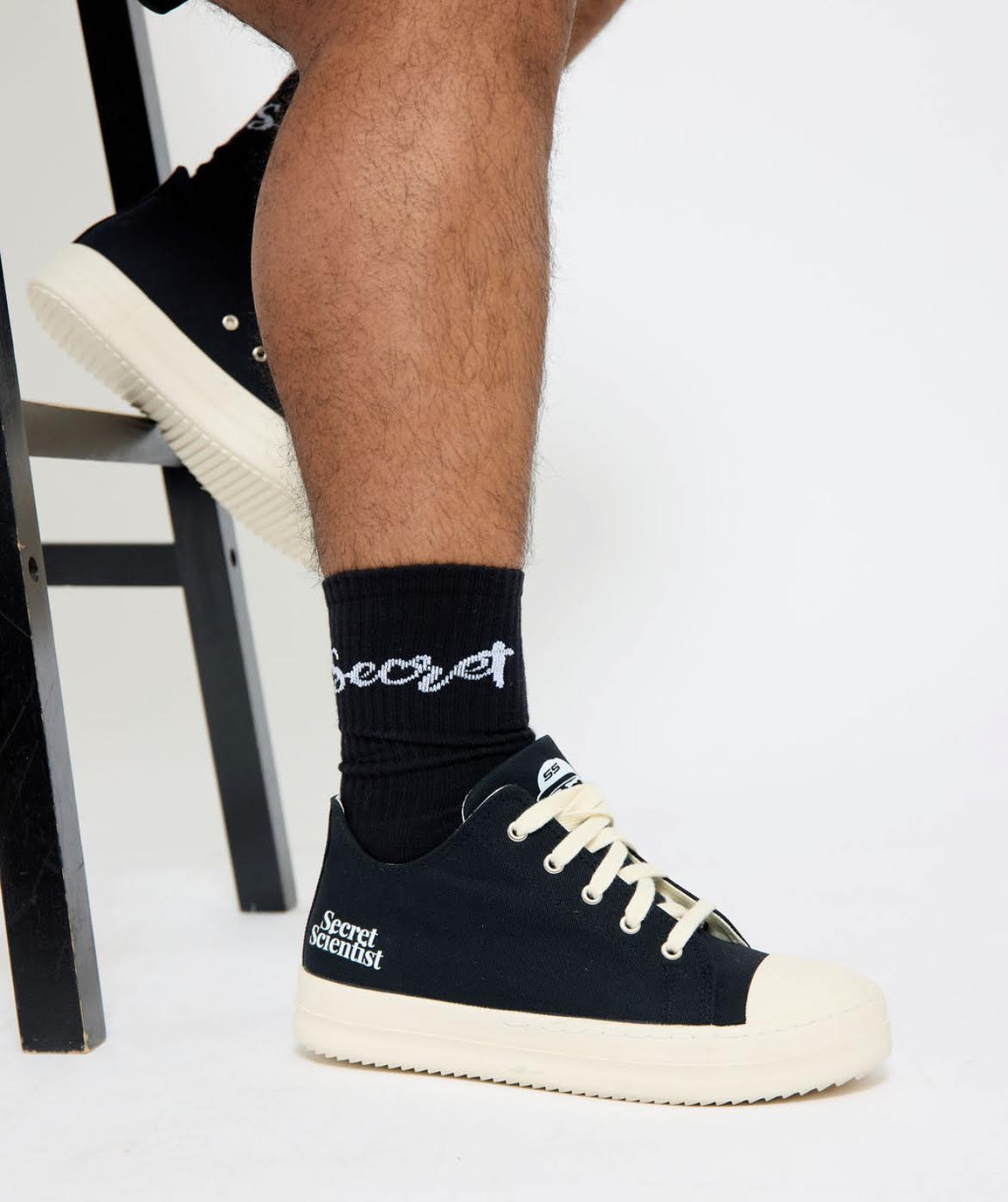 Cursive Secret Socks - Black