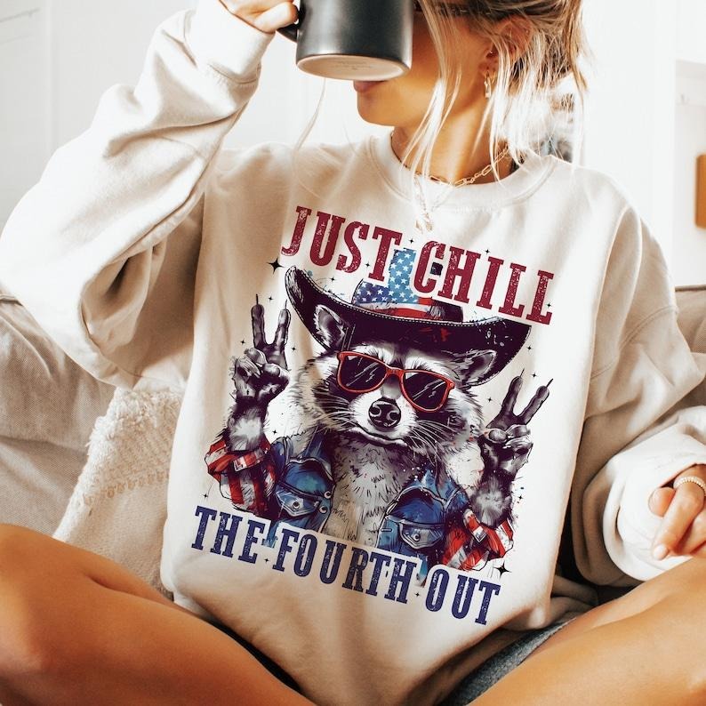 Raccoon Just chill the Fourth Out Shirt - Casual Graphic T-Shirt, 3/4 Length, Crew Neck, Suitable for All Seasons...
