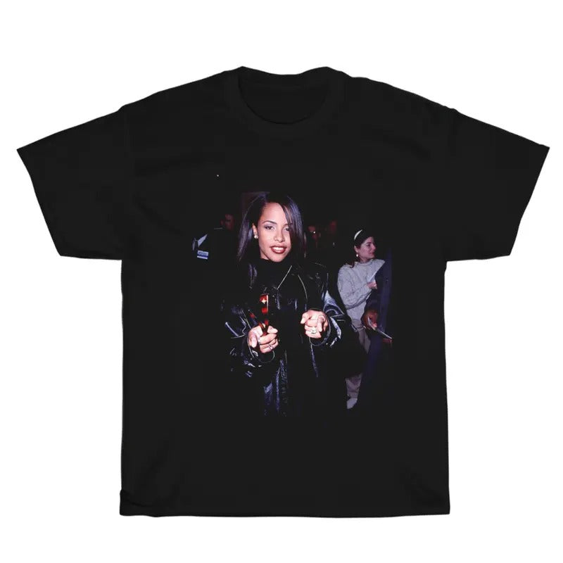 Aaliyah Vintage Beautiful 90's Graphic Unisex Rap Design Shirt Bootleg Crew Neck T-Shirt, Rap Gift for Him Her Shortsleeve Tshirt