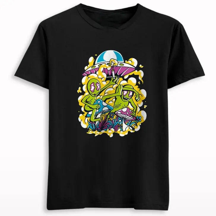 Alien on psychedelic mushroom T-shirt Gift For Her,Him- graphic tee Menswear Top Tshirt