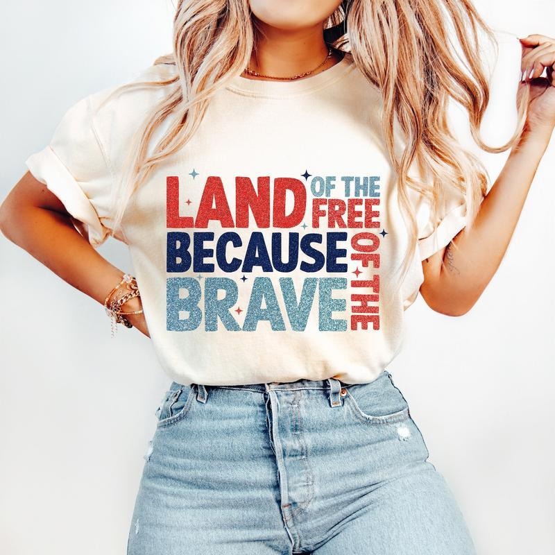 American Flag Memorial Day T-Shirt - Sweatshirt, USA Patriotic T-Shirt, Stars and Stripes Design, Trend 2025