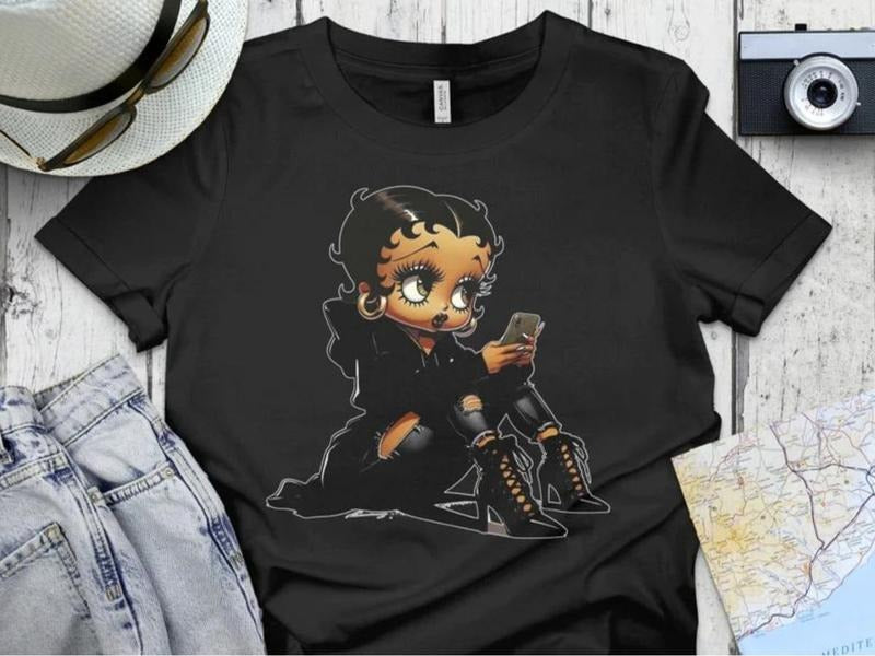 Betty Boop shirt, cozy sweatshirt, black betty boop hoodie, betty boop t-shirt Graphic Tee Vintage Top Womenswear