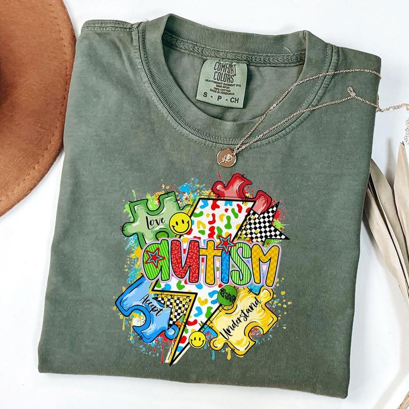 Comfort Colors Checkerboard Autism Puzzle Shirt, Retro Autism Heart Puzzle T-Shirt, Mother's Day Autism Support Shirt, Special Education T-Shirt