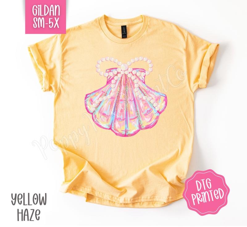 Coquette Sea Shell Gildan Tshirt, Cute Summer Tee, Girly Beach Shirt