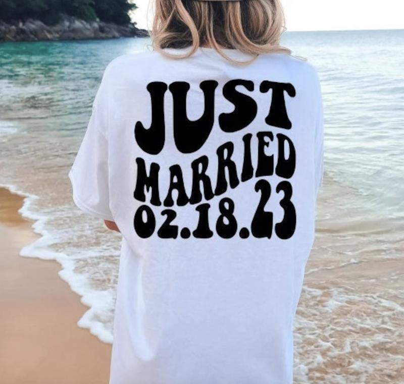 Custom Date Just Married tshirt, Retro font Comfort Colors Tshirt, Just Married Shirt, Custom Mr and Mrs Shirt, Honeymoon tee, Wedding date Comfortable Fit