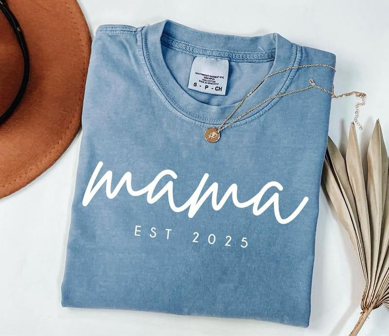 Custom Mama Sweatshirt, Mama Floral Shirt, Personalized Mama Crewneck Pullover, Christmas Gift For Mom, Mom Floral Shirt, Mom Custom Sweater