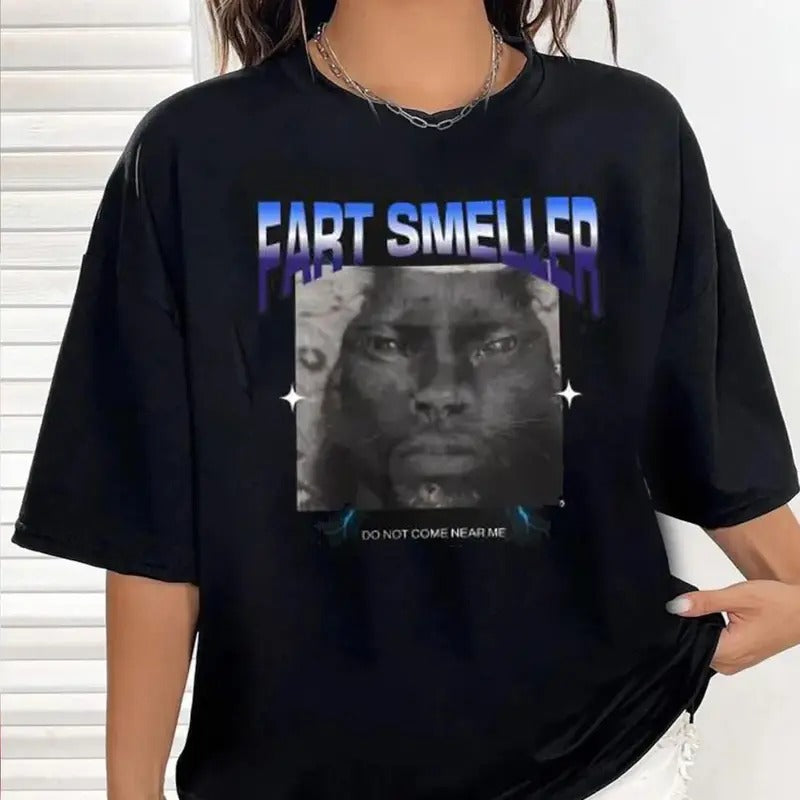 FART SMELLER Kevin Hart Cat Meme T-Shirt, Funny Graphic Tee for Cat Lovers, Cute Humor Gift Idea