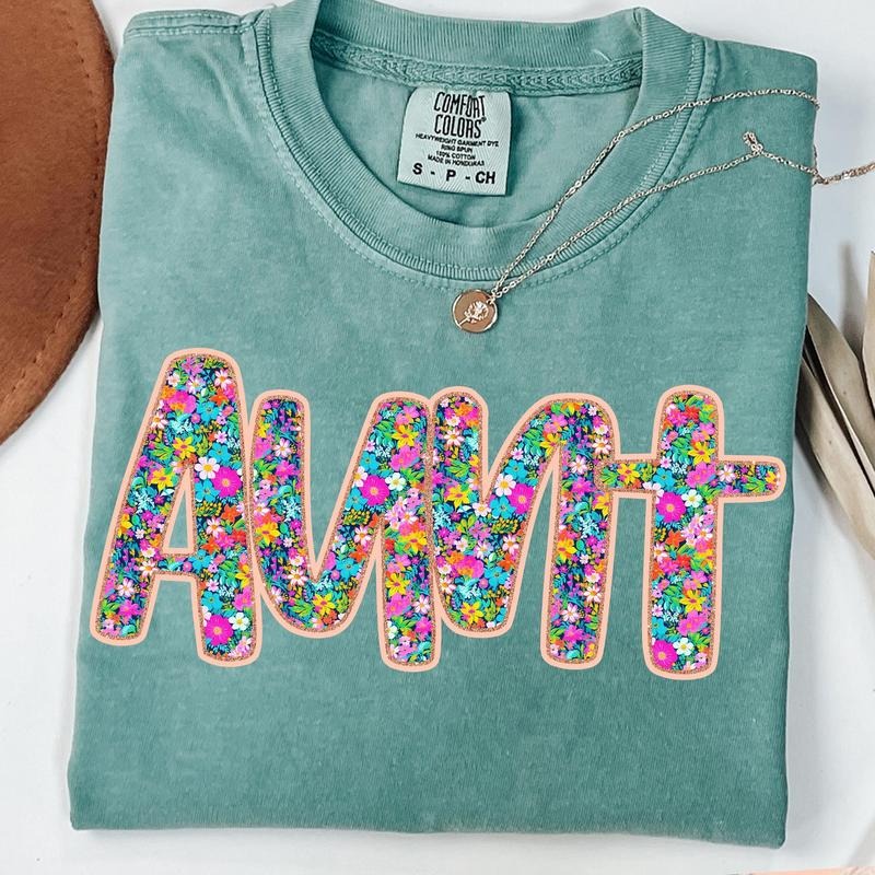 Floral Mama T- Shirt, Preppy Mama T- Shirt, Mama Flower T- Shirt, Retro Mama T- Shirt Comfort Colors