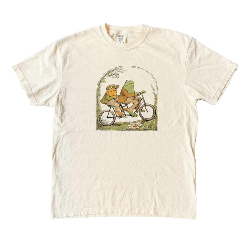 Frog Riding Bike 90s T-Shirt, Vintage Toad Graphic Shirt, Retro Book Lovers Shirt, Cute Frog Gift, Funny Classic Shirt Cotton