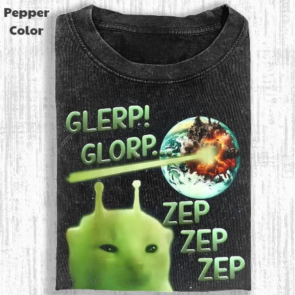 Funny Animal Vintage Graphic Tee, Alien Cat T-Shirt, Stupid Cat Animal Shirt, Unisex Meme Cringe Funny Shirt, Menswear Womenswear Streetwear Cotton Comfort