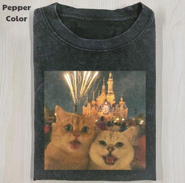 Funny Animal Vintage Graphic Tee, Cat Couple Selfie T-Shirt, Cute Kitten Animal Shirt, Gift For Couple, Unisex Meme Cringe Funny Shirt, Menswear Womenswear Streetwear Cotton Comfort