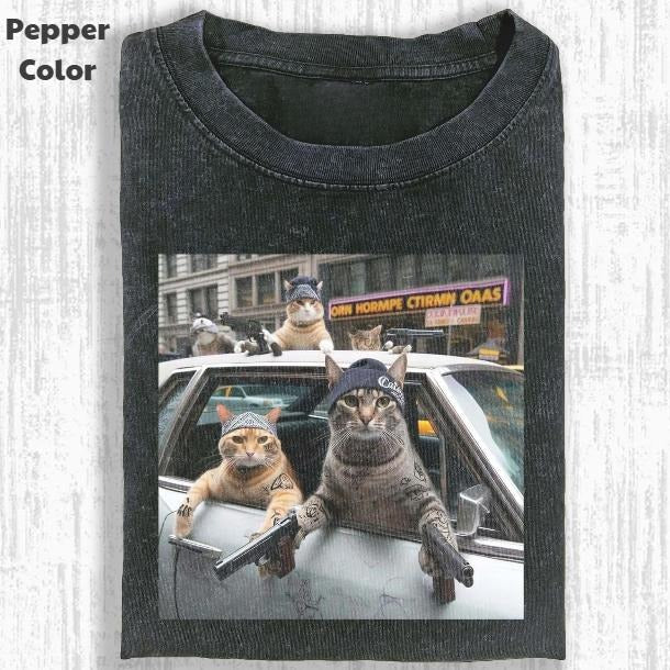 Funny Animal Vintage Graphic Tee, Outlaw Cat With Gun T-Shirt, Animal Shirt, Unisex Meme Cringe Funny Shirt, Menswear Womenswear Streetwear Cotton Comfort