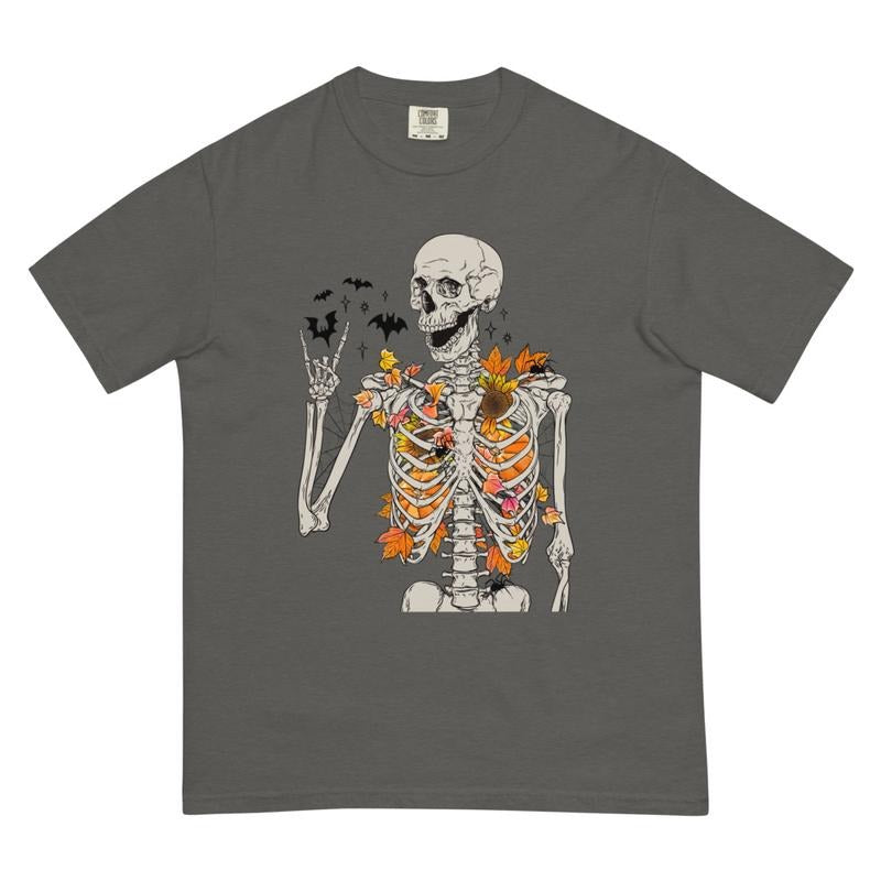 Halloween Floral Skeleton tee, Retro Skeleton Shirt, Spooky Season Shirt, Summerween shirt, Comfort Colors Halloween Shirt, Casual Shirt Unisex, Halloween Clothing, Graphic Halloween Apparel, Casual Cotton T-shirt, Unisex Halloween