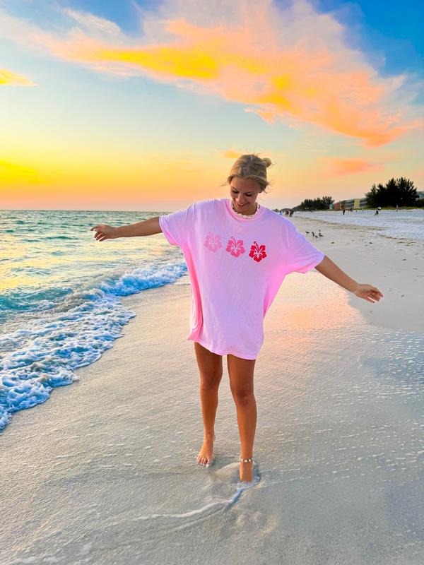 Hibiscus Flower Beach Shirt, oversized beach shirt, Comfort Cotton Womenswear Fabric Top Oversized Underwear Women Tshirt