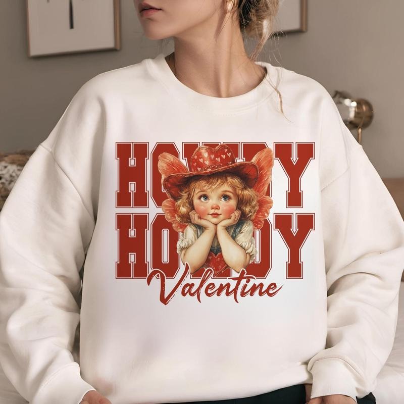 Howdy Valentine Sweatshirt, Valentines Day Sweatshirt, Cupid Valentines Sweatshirt, Western Valentine , Valentine day Gifts, Gift For Girlfriend