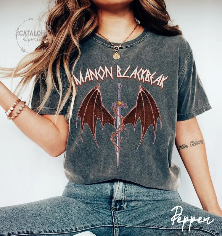 Manon Blackbeak vintage, TOG Manon Blackbeak, Throne of Glass Shirt, Sarah J Maas Merch, Rowan Whitethorn, Crescent City, The Thirteen shirt
