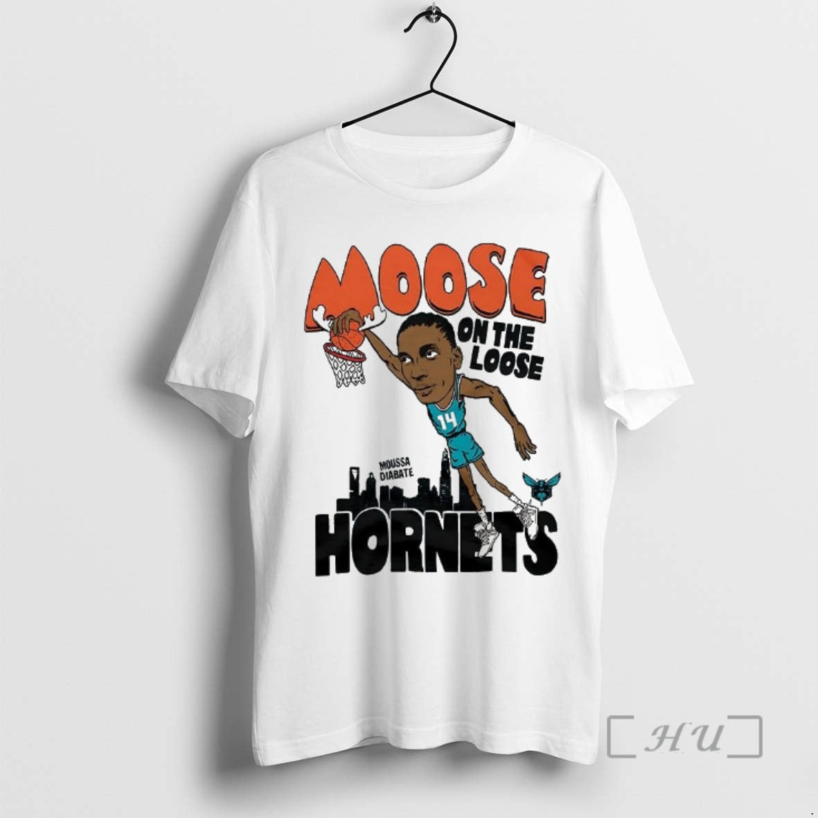 Officials Moussa Diabate Charlotte Hornets Nba Moose On The Loose Hornets Dunk Cartoon Premium T-Shirts, Hoodie, Sweatshirt