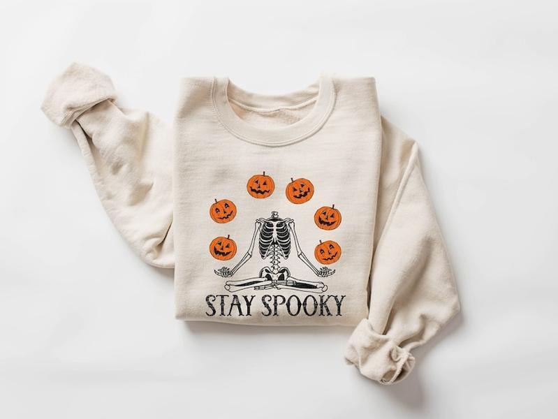 Pumpkin Halloween Sweatshirt, Skeleton Halloween Shirt, Pumpkin Shirt, Fall Sweatshirt for Women,Halloween gift for woman...