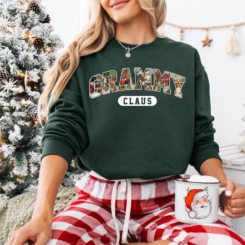 Retro Vintage Grammy Claus Sweatshirt, Christmas Grammy Shirt, Grammy Claus T-shirt, Family Christmas Sweater, New Grammy, Gift For Grammy