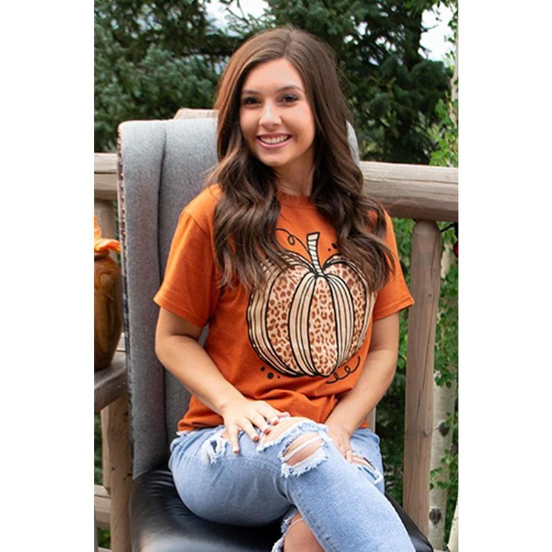 Sassy Autumn Leopard Pumpkin T-Shirt