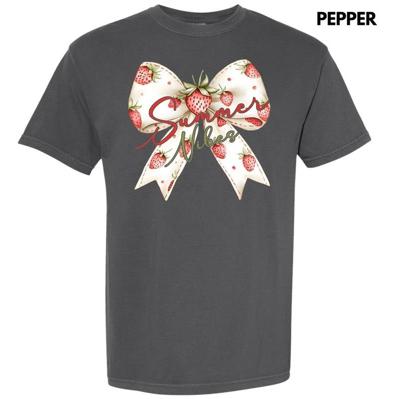 Strawberry Summer Bow Comfort Colors T-Shirt 'NLB'