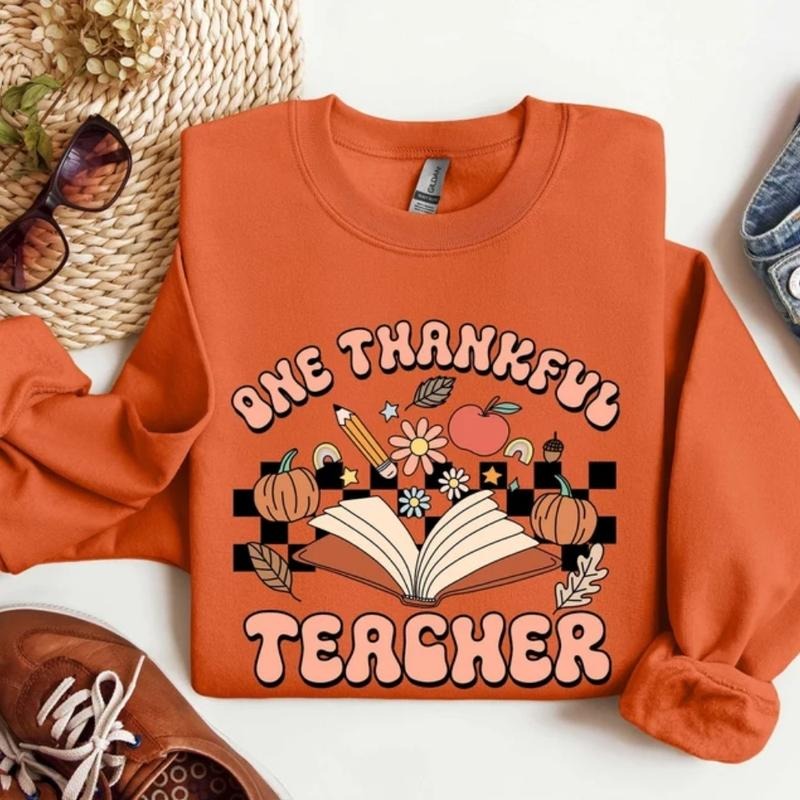 Thanksgiving Teacher Shirt, One Thankful Teacher Sweatshirt, Fall Vibes Shirt, Shirt, Cozy Teacher Shirt, Thanksgiving Dinner, Teacher Gift
