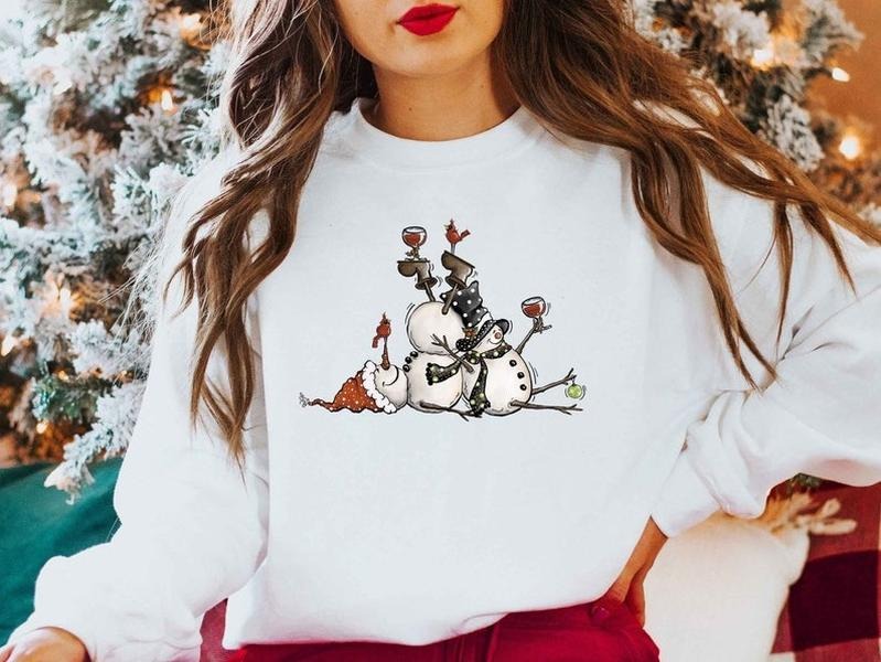 Tipsy Snowman Sweatshirt, Christmas Tee, Holiday Season, Cute Christmas Tee, Snowmen Drinking Wine Tee, Cute Christmas Gift, XMAS Gift
