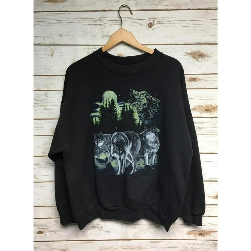 Vintage 90's Distressed Wolves crew neck sweatshirt black crewneck sweatshirt lone wolf animal print nature scene boxy fit Menswear Athletic