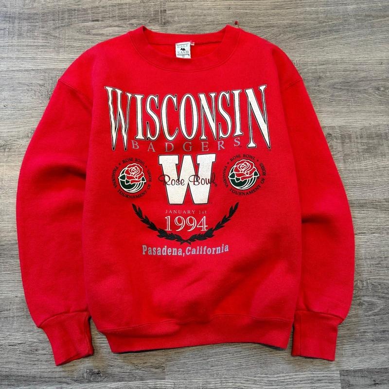 Vintage 90's University of Wisconsin Varsity Sweatshirt - 100% Cotton - Menswear Hoodie Sweaters