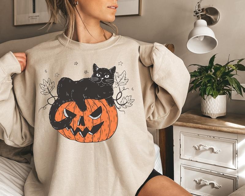 Vintage Black Cat On Pumpkin Sweatshirt, Retro 90s Halloween Shirt, Fall Crewneck Sweatshirt, Black Cat Sweater, Halloween Black Cat Tee Shirt, Spooky Season Shirt