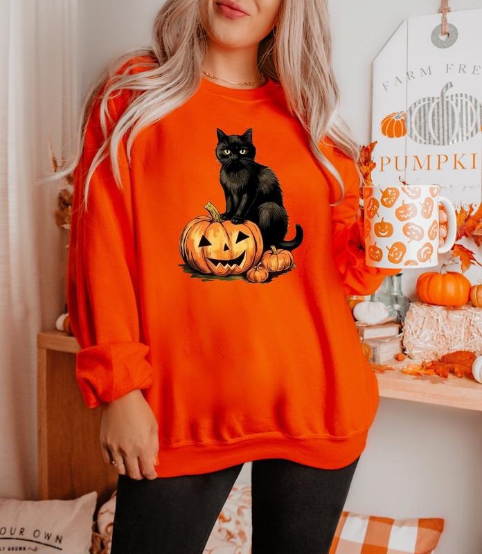 Vintage Black Cat Pumpkin Sweatshirt, Retro 90s Halloween Shirt, Black Cat Pumpkin Shirt, Pumpkin Face Shirt, Fall Crewneck Sweatshirt, Black Cat Sweater, Halloween Black Cat T-shirt