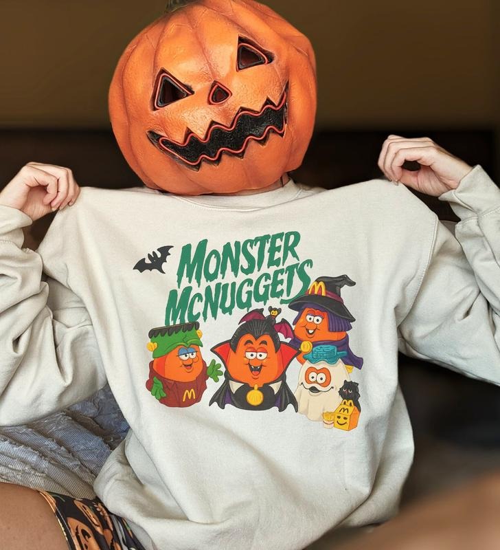Vintage Halloween Nuggets Sweatshirt, 90s Monster Nuggets Shirt, Retro Halloween Sweatshirt, Halloween Nugget Shirt, Summerween Tee