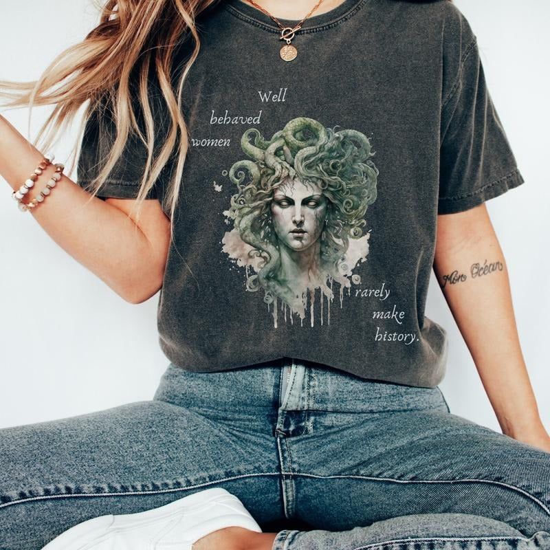 Vintage Medusa T-Shirt Dark Academia Shirt Feminist shirt Dark Academia clothing Light Academia Clothing Feminist Clothing Greek Mythology