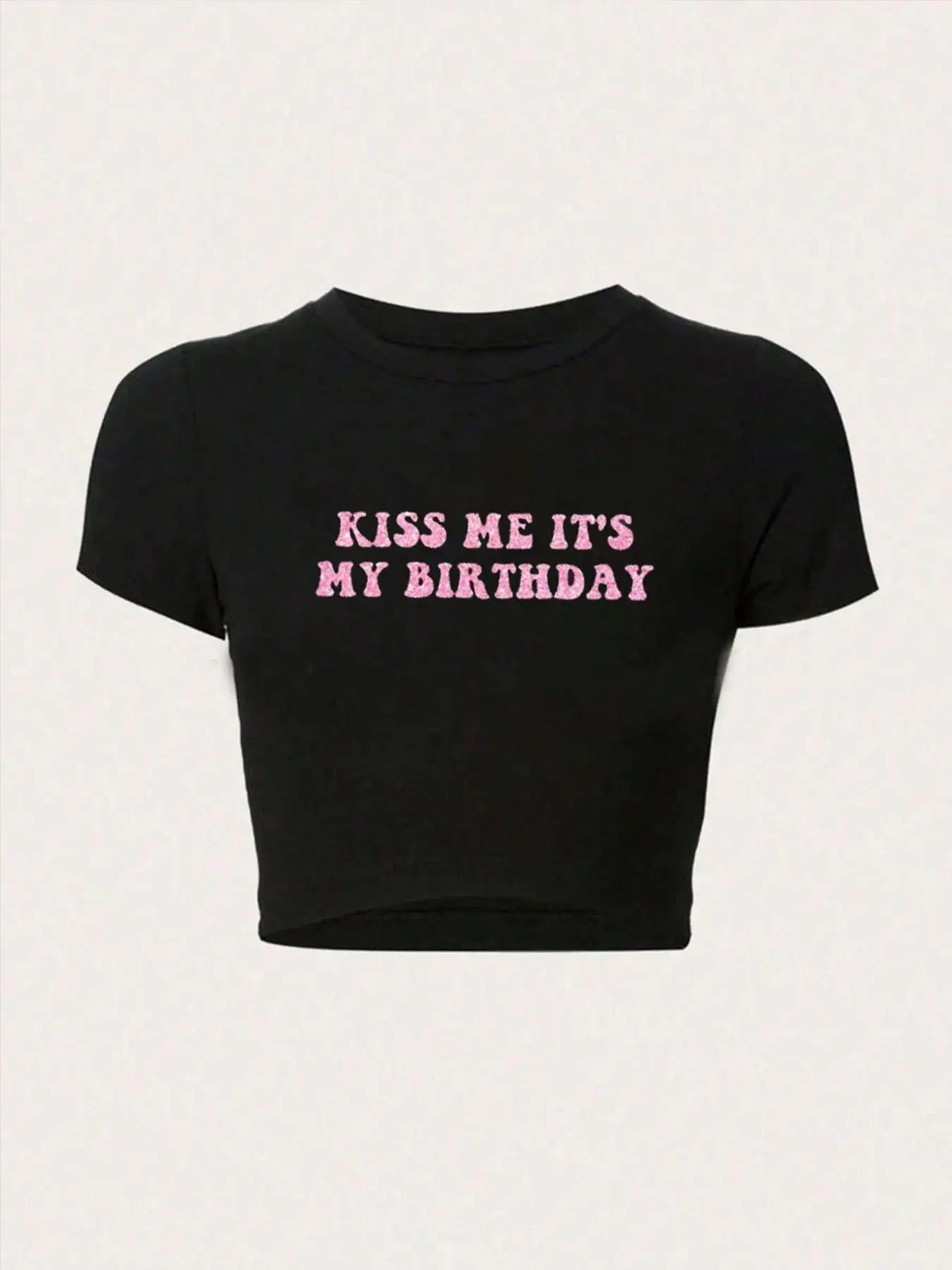 Women's " Kiss Me It's My Birthday " Slogan Print Round Neck Crop Tee, Fashion Casual Crew Neck T-shirt for Daily Holiday Vacation Outdoor Wear, Ladies Clothes for All Seasons
