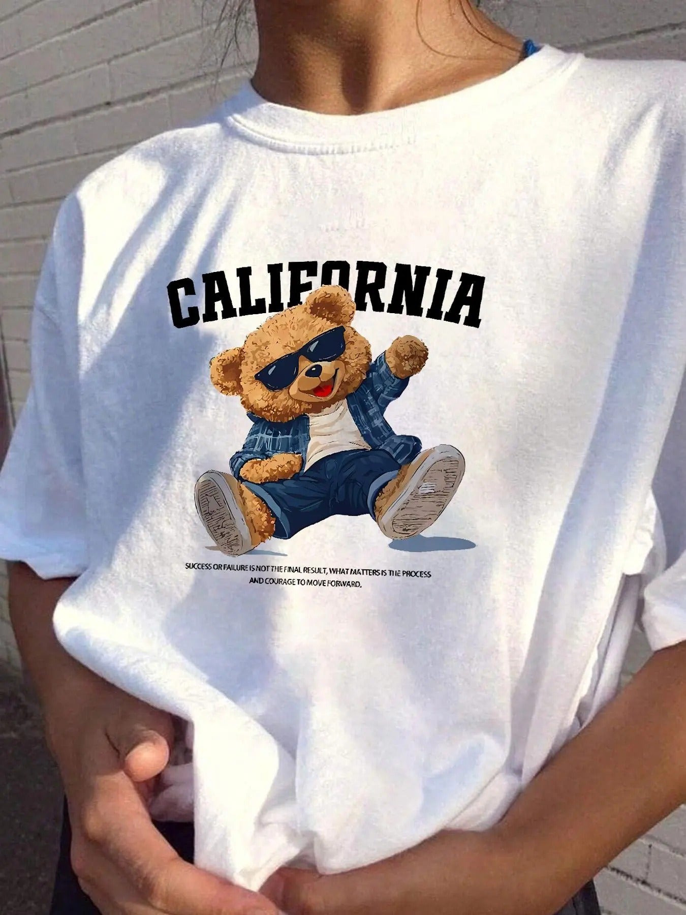 Women's Bear & Letter Print Round Neck Tee, Fashion Casual Crew Neck T-shirt for Daily Holiday Vacation Outdoor Wear, Ladies Clothes for All Seasons