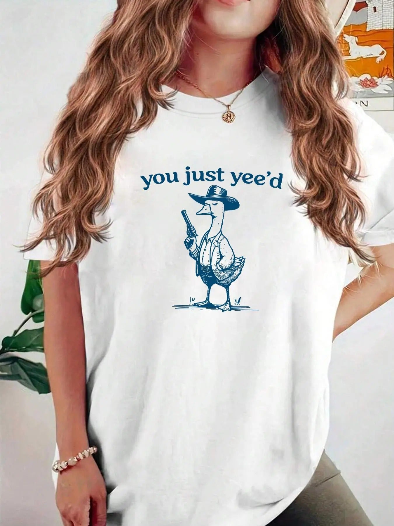 Women's Cartoon Duck & Letter Print Round Neck Tee, Casual Crew Neck Short Sleeve T-Shirt for Daily Holiday Vacation Outdoor Wear, Ladies Clothes for Summer