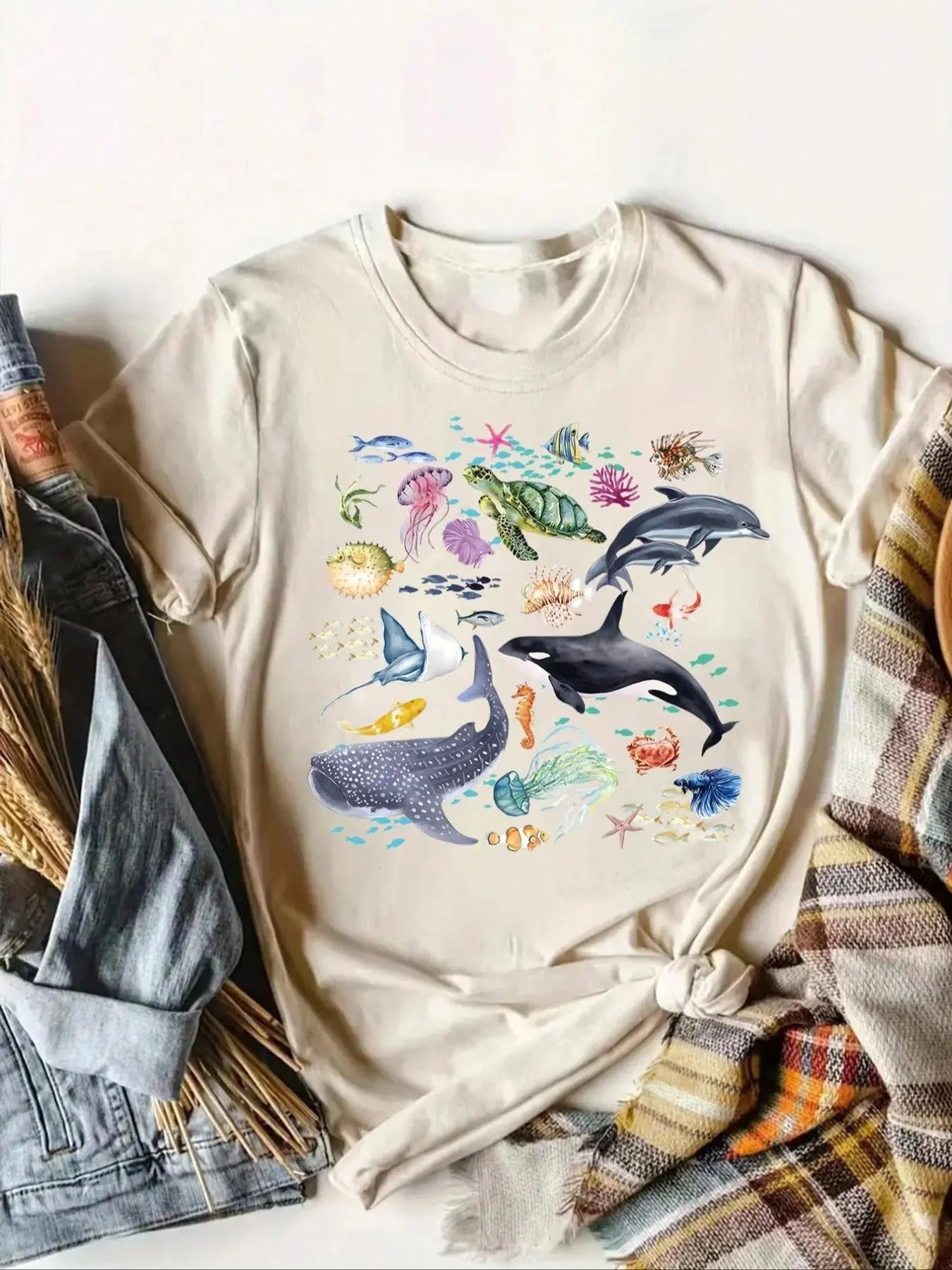 Women's Cartoon Marine Life Print Round Neck Tee, Fashion Casual Short Sleeve T-shirt, Ladies Summer Clothes for Daily Wear