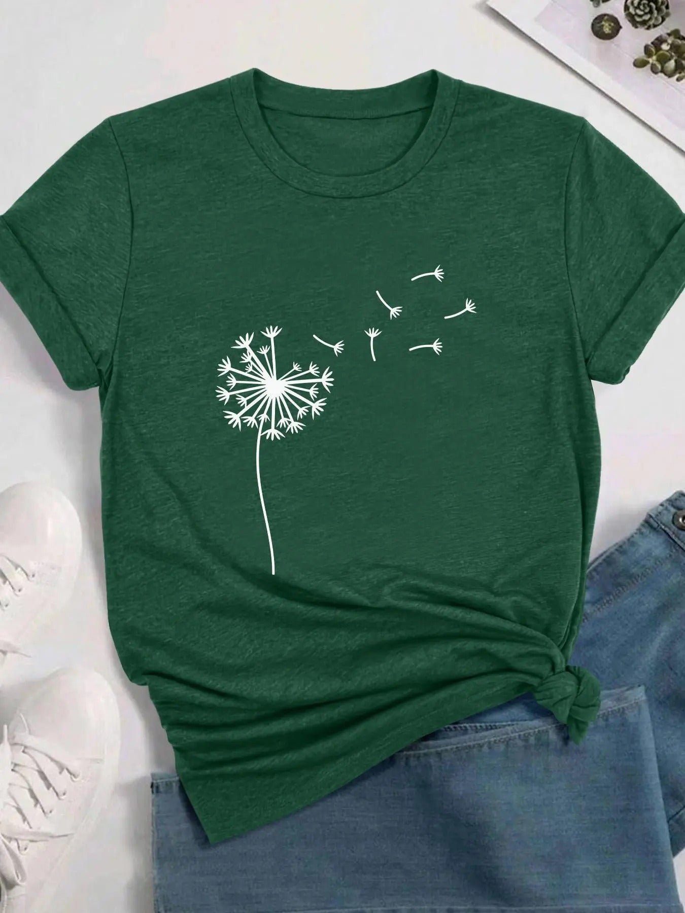 Women's Dandelion Floral Print Round Neck Tee, Casual Short Sleeve Crew Neck T-shirt for Spring Daily Wear, Ladies...