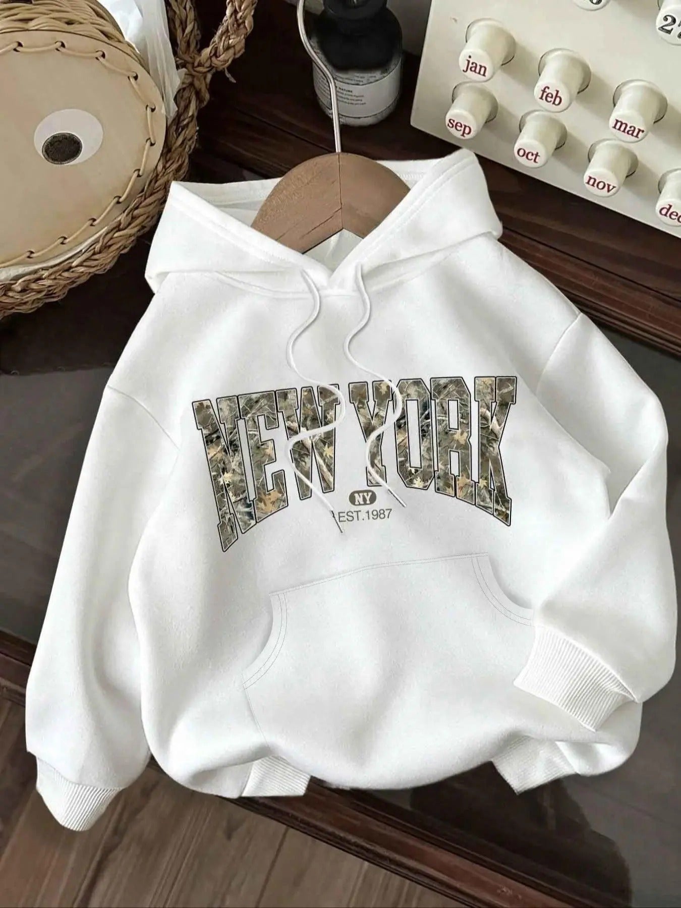 Women's Letter Print Drop Shoulder Hoodie, Fashion Casual Drawstring Kangaroo Pocket Hooded Sweatshirt for Daily Holiday Outdoor Wear, Women Clothing for Winter, Camo Hoodie