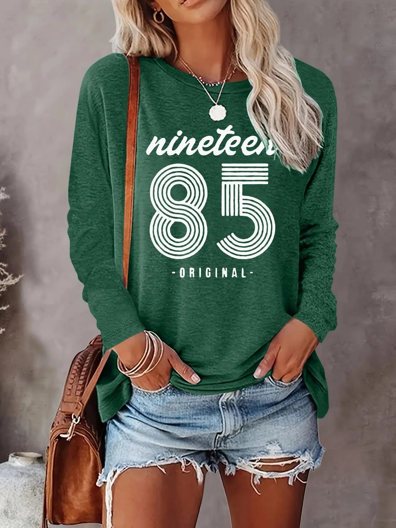 Women's Number & Letter Print Round Neck Tee, Casual Long Sleeve Crew Neck Top for Fall & Winter, Women's Top for Daily Wear