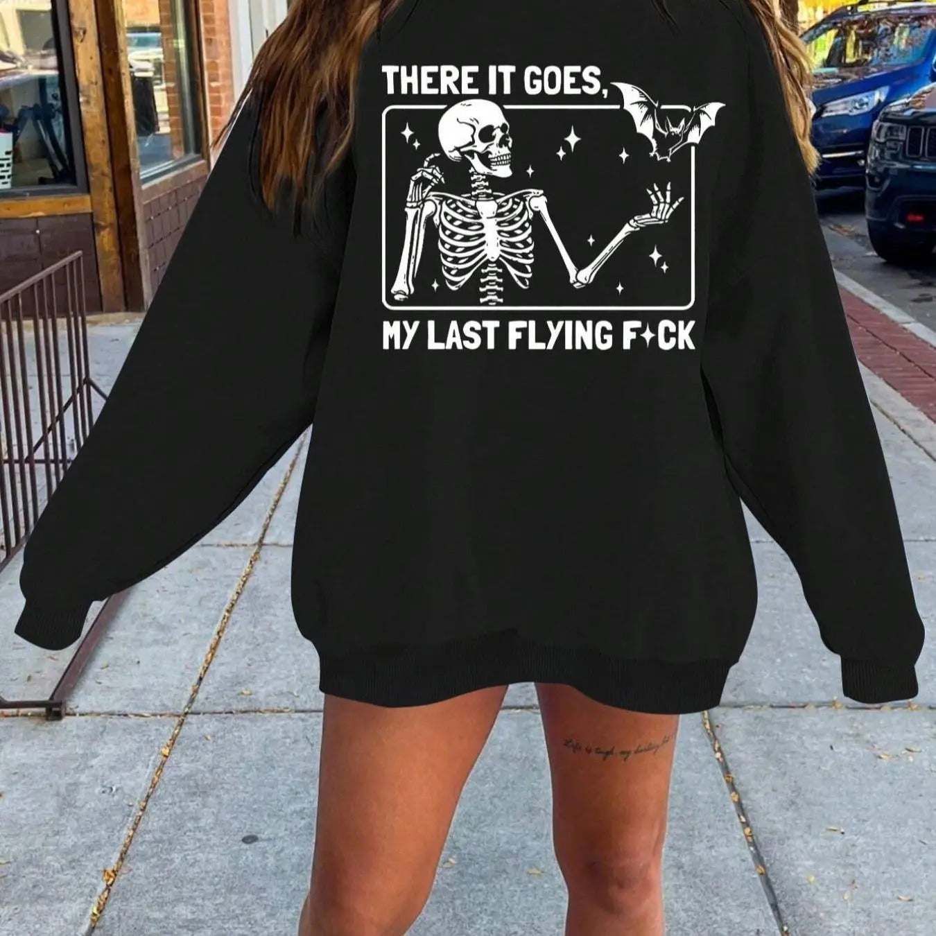 Women's Skeleton & Letter Print Drop Shoulder Sweatshirt, Casual Long Sleeve Round Neck Pullover for Fall & Winter, Ladies Clothes for Daily Wear