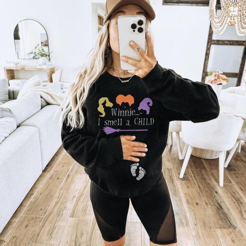pregnancy sweater winnie i smell a child, pregnancy announcement, halloween sweater, pregnancy sweatshirt T-Shirts, Hoodie
