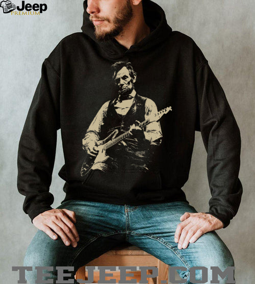 Abraham Lincoln Playing Guitar Rock and Roll President Vintage Retro Style Fans T Shirt