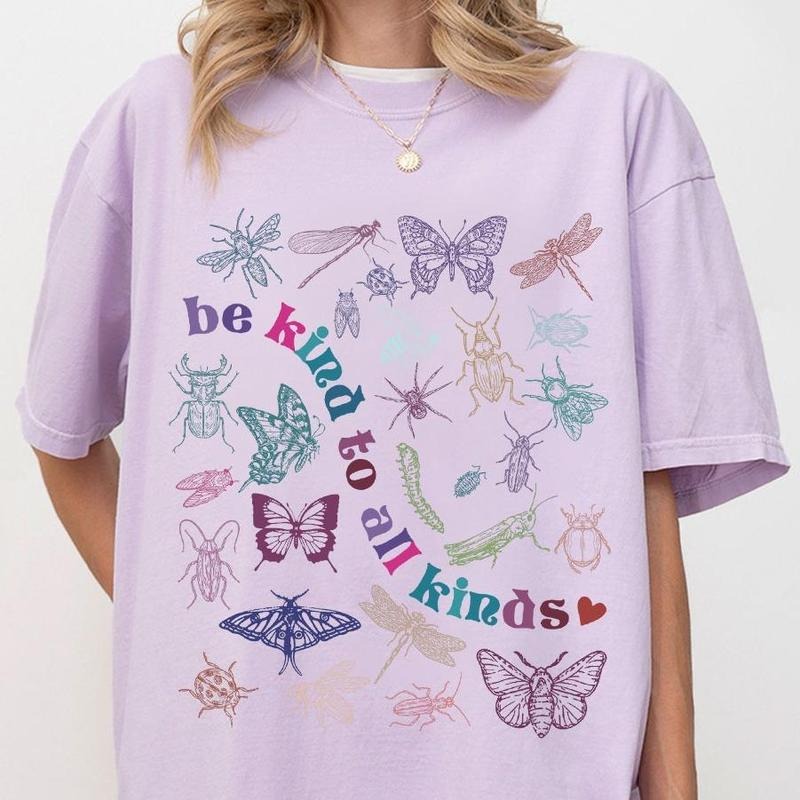 Be Kinds To All Kinds Shirts, Vintage T-shirt For Women, Nostalgia Lover Shirts, Vintage 90s Butterly Shirt, Natural Lover T-Shirt, Women's Tops, Retro Animal Lover Shirt, Gift For Her, Cute Retro Bugs Tee
