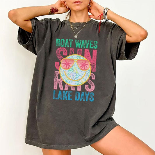 Boat Waves Sun Rays Lake Days Retro Shirt, Summer Vibes Vintage Tee, Beach Vibes Vintage Graphic Tee Women, Summer Women...