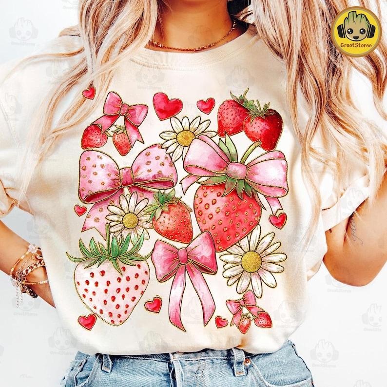 Boho Strawberry Coquette Preppy Strawberries Boho Summer Strawberry Festival Summer Fruits Floral Strawberry T-Shirt...