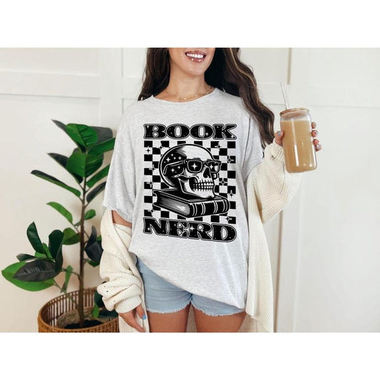 Book Nerd Skull Shirt, Aesthetic Retro Reader Tee, Gothic Literature Lover Shirt, Spooky Bookworm Gift, Vintage Academia Style Apparel