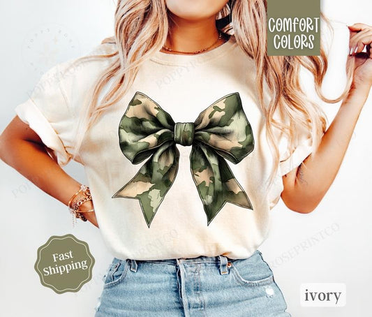 Camo Bow Shirt Comfort Colors, Womens Hunting SeasonTee, Womenswear Oversized Crewneck Fall Shirt
