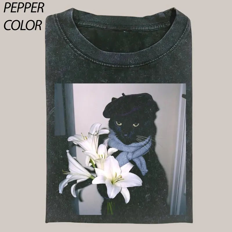 Cat love T-Shirt, Cat cute Vintage Graphic Tee, Funny Cat Shirt, cat and flowers Women's T-shirts Streetwear Top