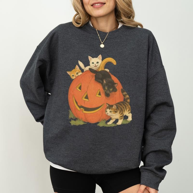 ChicCotton Vintage 90s Cat Halloween Sweatshirt, Retro Cute Cats Fall Vibes Crewneck, Vintage Jack-o-lantern Long Sleeve Pullover, Autumn Cat Sweater